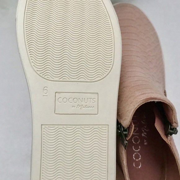 💫💝HOST PICK💝1 LEFT Anthropologie Sneaker💘💘💘 - Picture 3 of 6